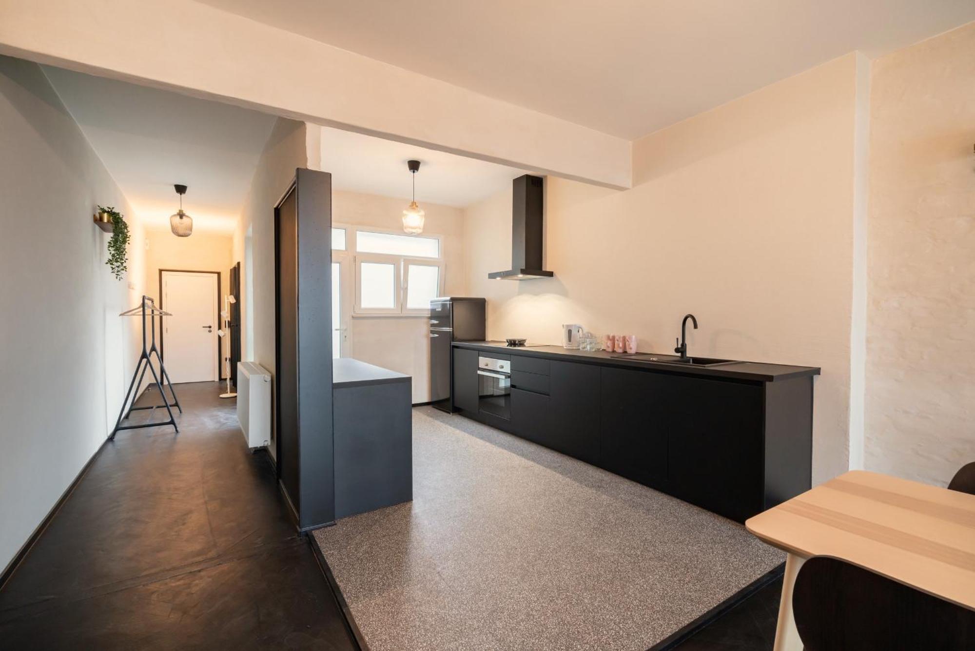 Antwerp City Center Two-Bedroom Apartments 외부 사진